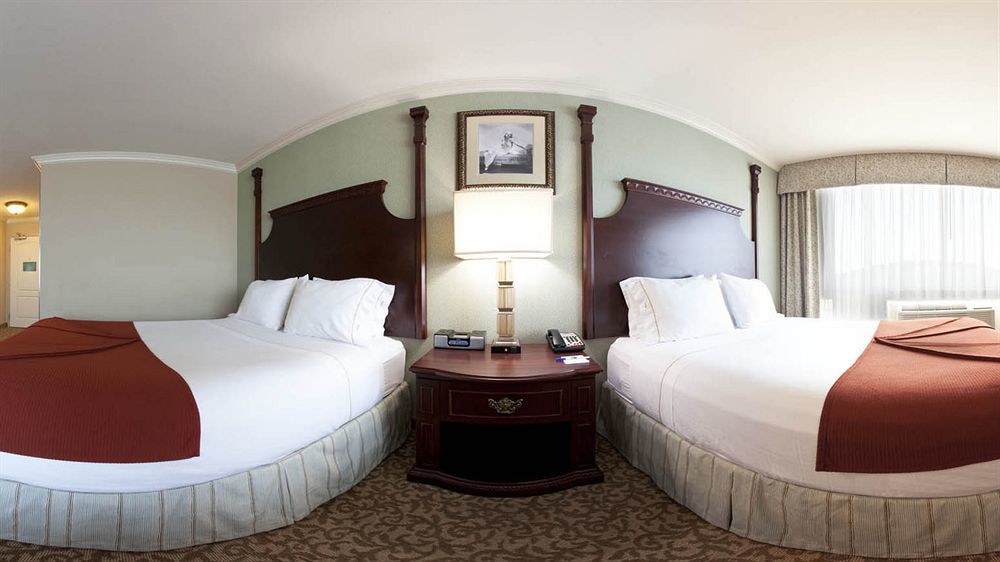 Holiday Inn Express Hotel & Suites Dallas Ne - Allen By Ihg Екстериор снимка