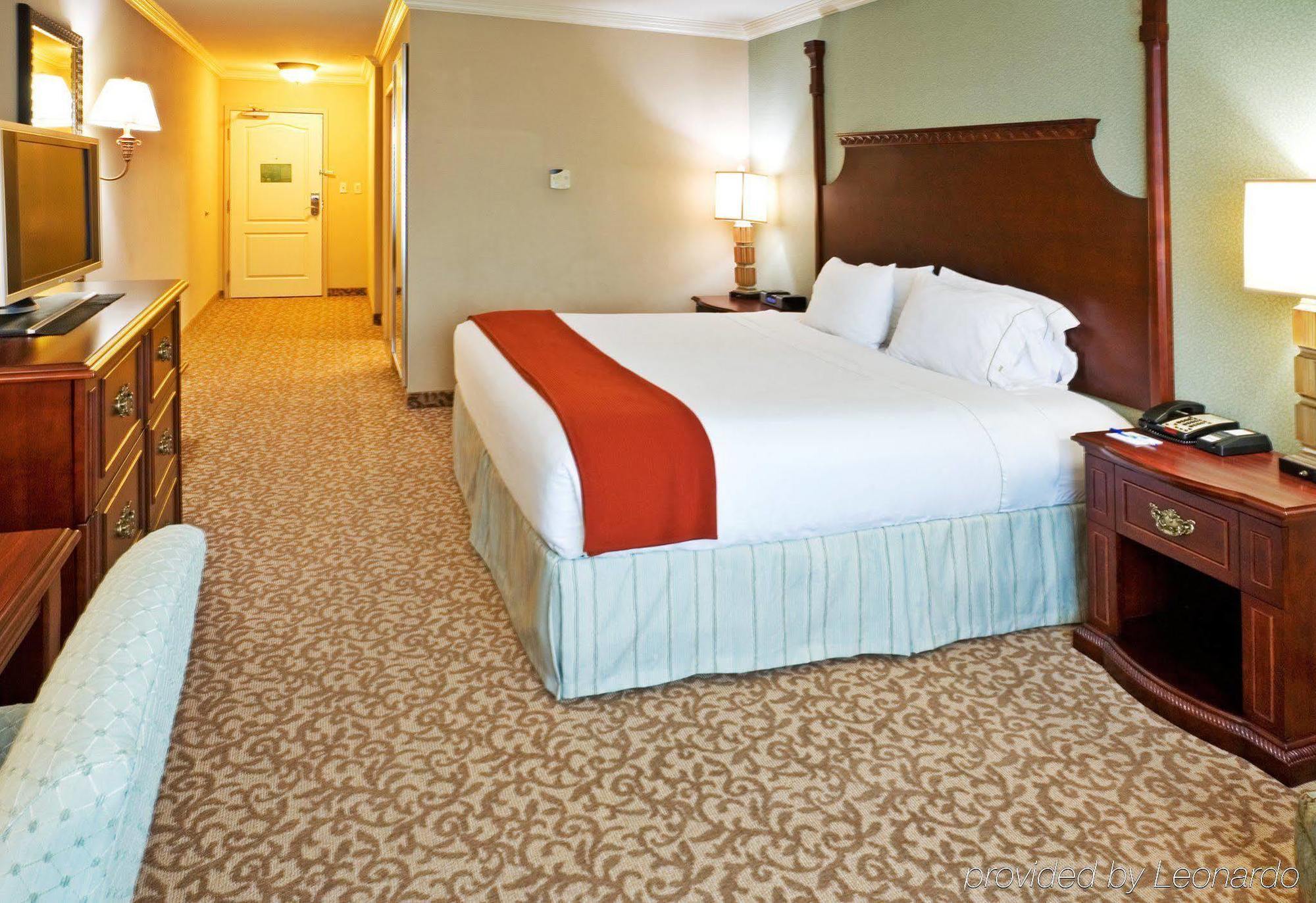 Holiday Inn Express Hotel & Suites Dallas Ne - Allen By Ihg Стая снимка