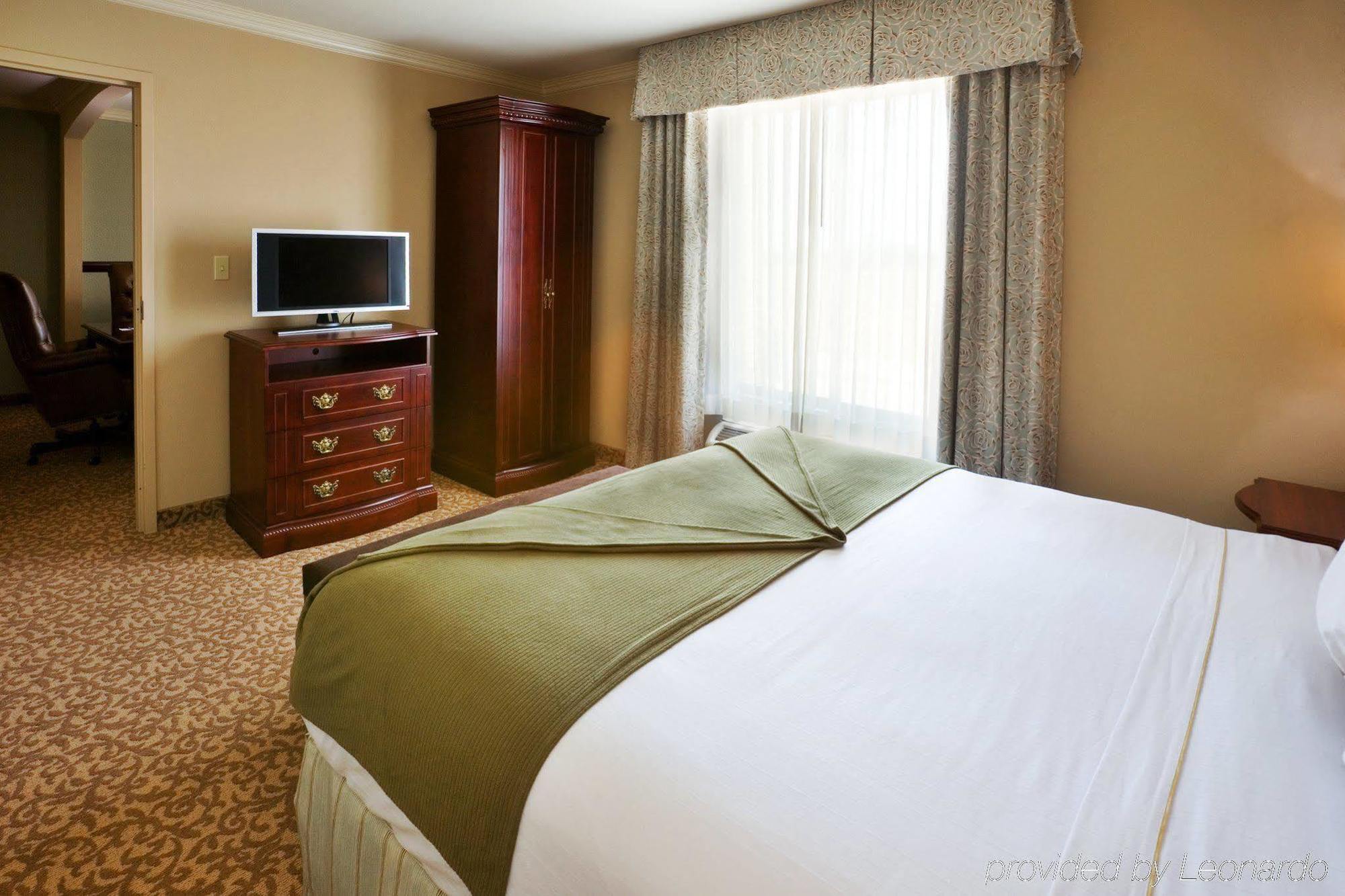 Holiday Inn Express Hotel & Suites Dallas Ne - Allen By Ihg Стая снимка